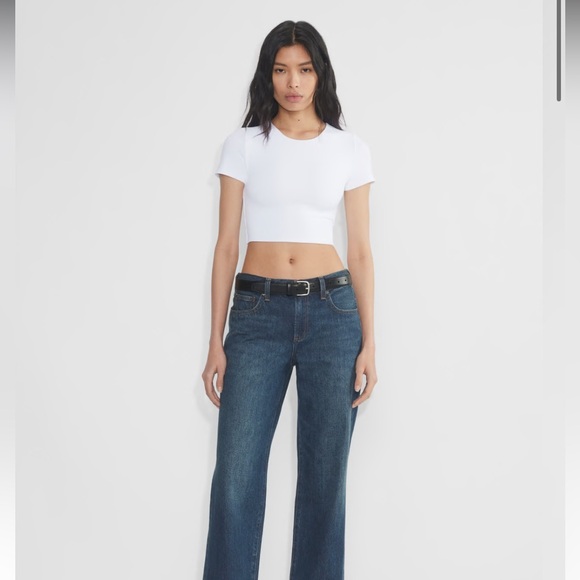 🤍aritzia “contour” cropped t shirt & tank top 🤍 - Picture 2 of 7